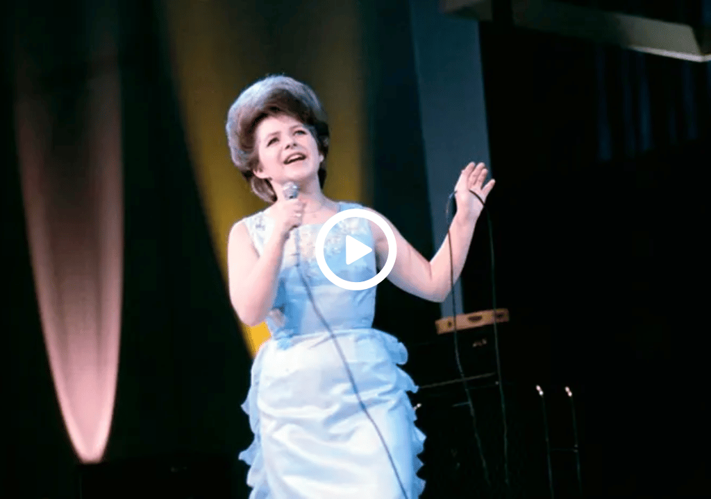 Brenda Lee – Rockin’ Around The Christmas Tree