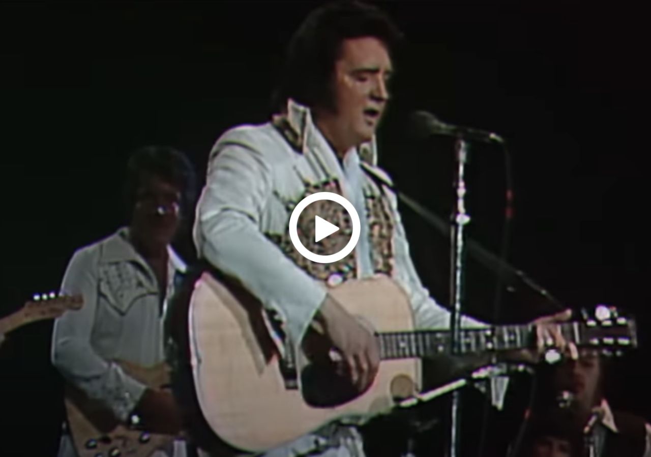 Elvis Presley – Are You Lonesome Tonight (1977)