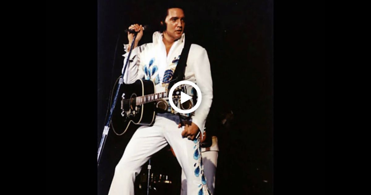 Elvis Presley – It’s Now Or Never