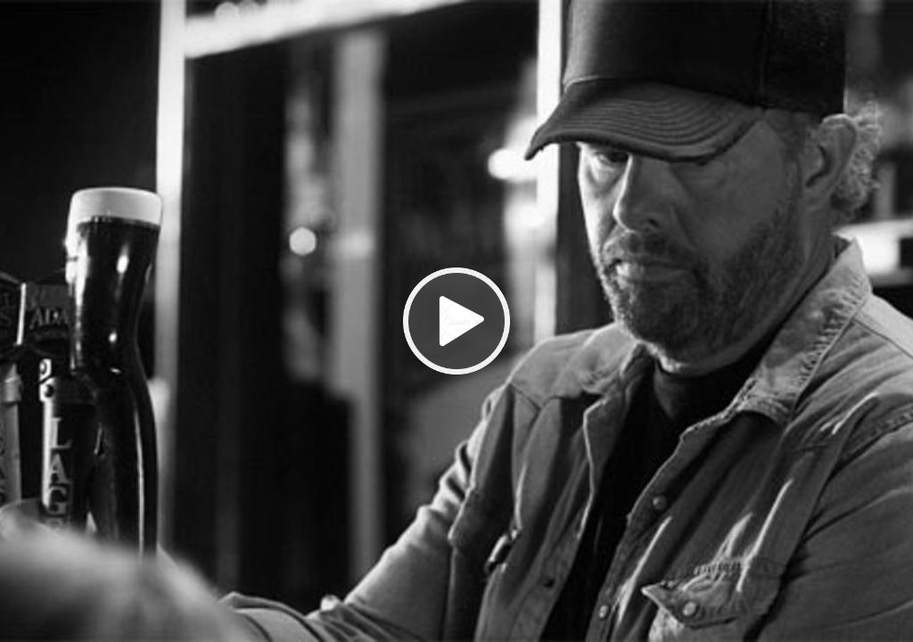 Toby Keith – Hope On The Rocks