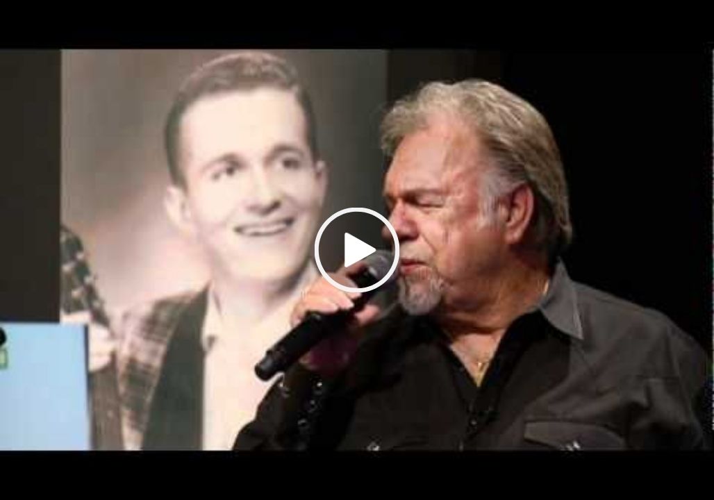 Gene Watson – When A Man Can’t Get A Woman Off His Mind.