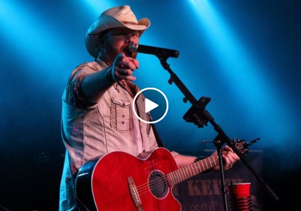 Toby Keith – I Love This Bar