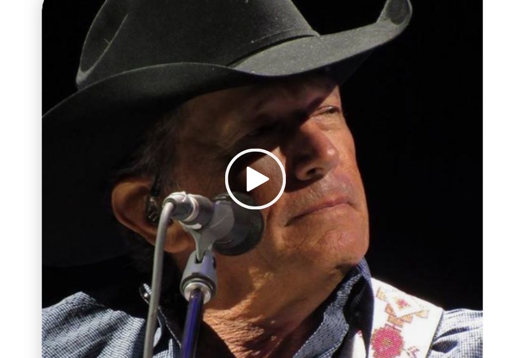 George Strait –  Desperately